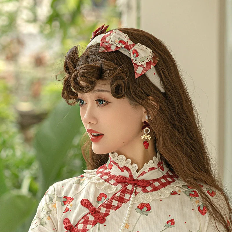 Strawberry Orchard Accessories (4 Styles)