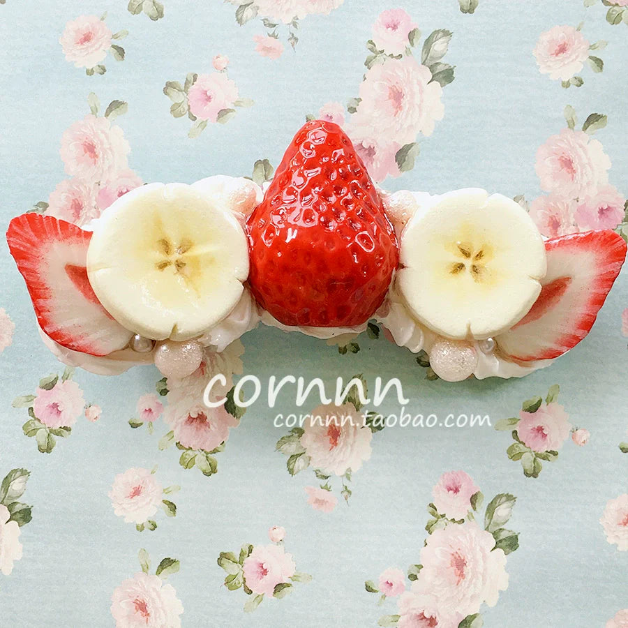 Strawberry Banana Side Clip