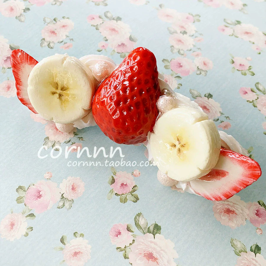 Strawberry Banana Side Clip